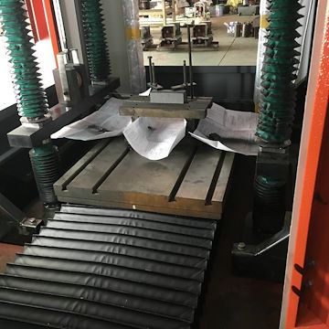 泰州晨虹数控CHSX5650-XW烧结钕铁硼线切割机
